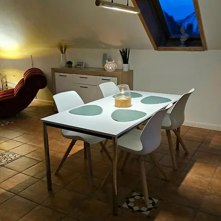 Mit Meerblick Und Garten