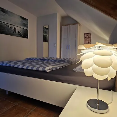 Mit Meerblick Und Garten