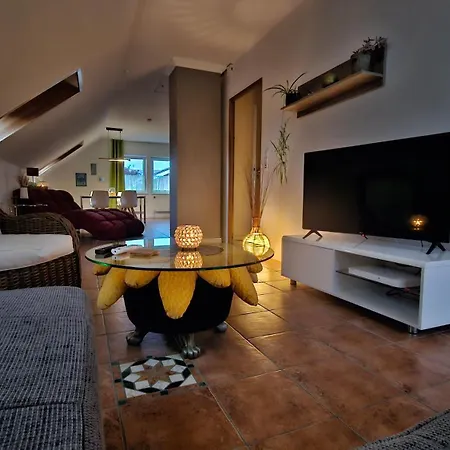 Mit Meerblick Und Garten Lägenhet